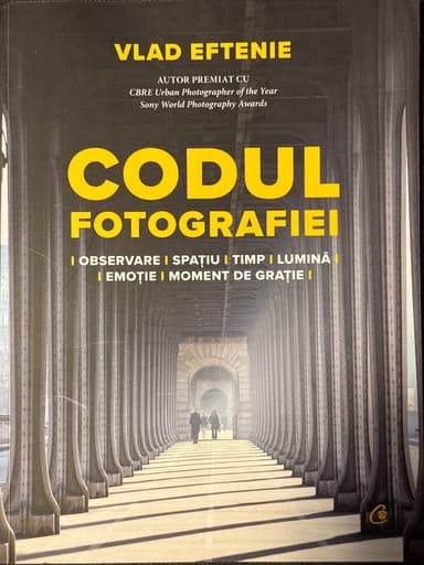 Coperta cărții Codul fotografiei